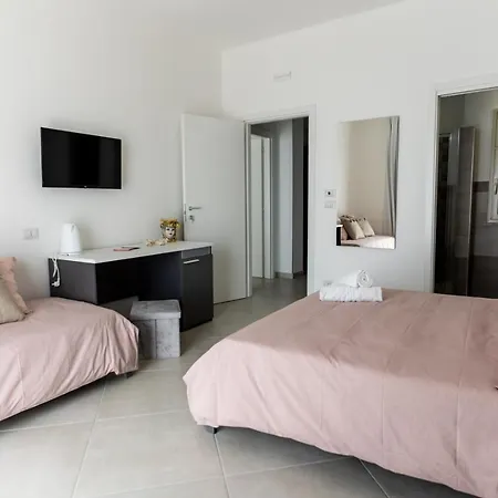 Teddu Bed & Breakfast 4*